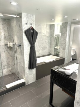 11/14 LA HOTEL ANDAZ SWEET ROOM 90平米