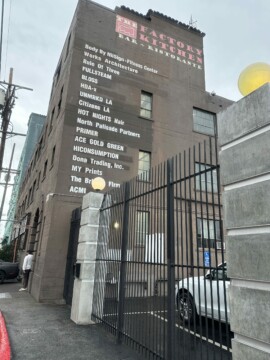 11/15 FACTORY KITCHIN で昼食 めちゃ美味かった RRR123のオーナーにごちそうしてもらいました。
